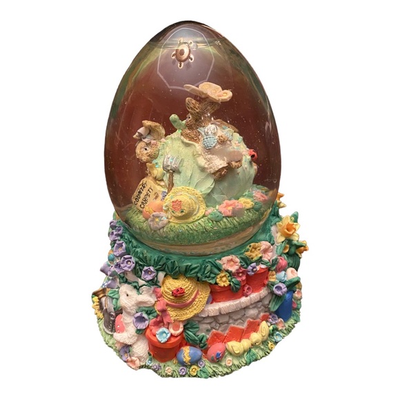 Musical Easter snow globe - Picture 4 of 5